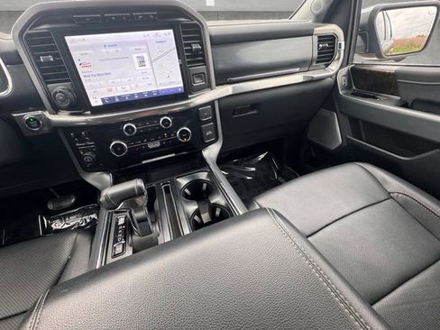 Used 2023 Ford F150 Lariat w/ Equipment Group 502A High image 3