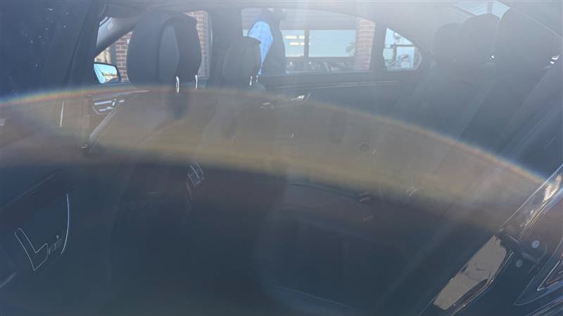 Used 2011 Mercedes-Benz S 550 4MATIC w/ Sport & Premium Pkgs image 20