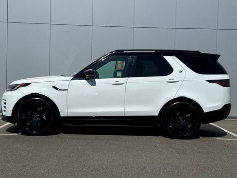 Used 2025 Land Rover Discovery Dynamic SE AWD/4WD image 2