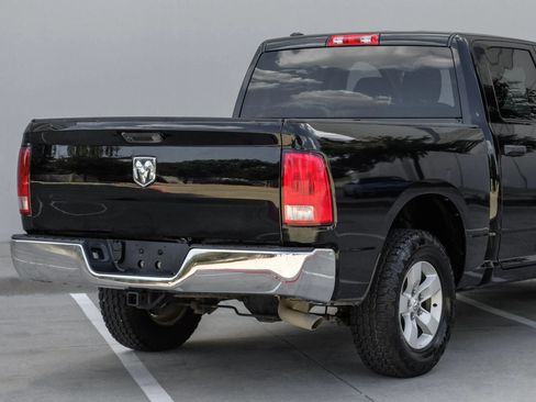 Used 2022 RAM 1500 Classic SLT RWD image 12