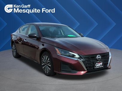 Used 2024 Nissan Altima 2.5 SV