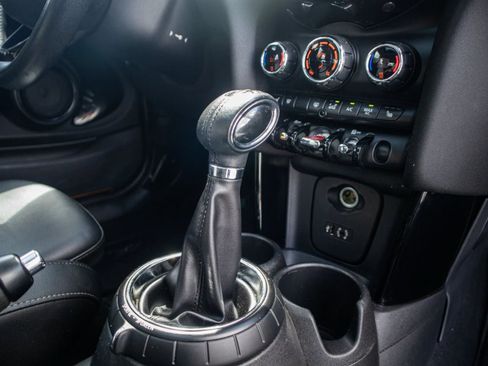 Used 2014 MINI Cooper 2-Door Hardtop FWD image 24