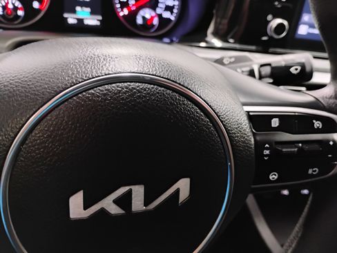 Used 2023 Kia K5 LXS image 46
