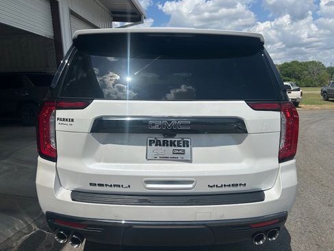 Used 2024 GMC Yukon XL Denali Ultimate image 5