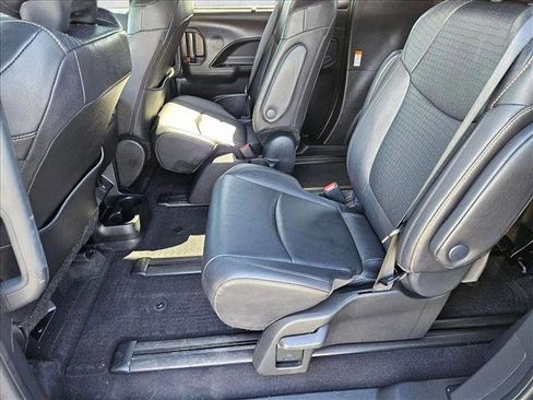 Used 2025 Toyota Sienna XLE Woodland Edition image 17