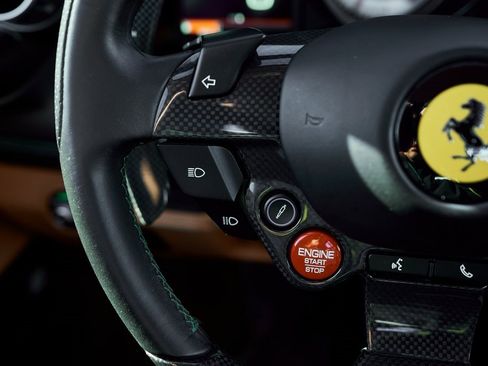Used 2022 Ferrari F8 Tributo image 51
