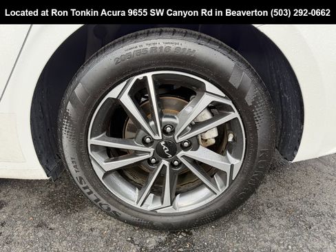 Used 2024 Kia Forte LXS image 10