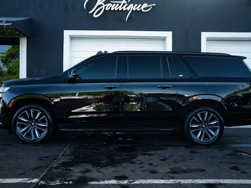 Used 2021 Cadillac Escalade ESV Sport AWD/4WD image 10