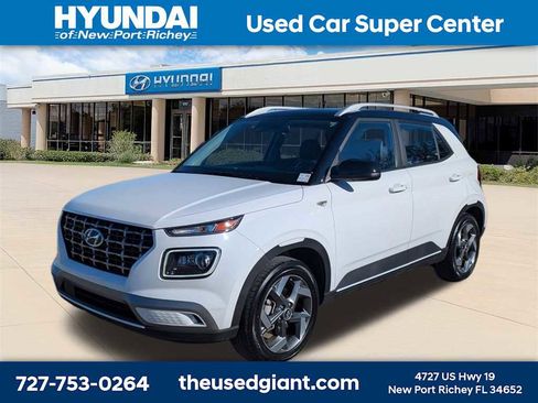 Certified 2023 Hyundai Venue Limited w/ Cargo Package image 1
