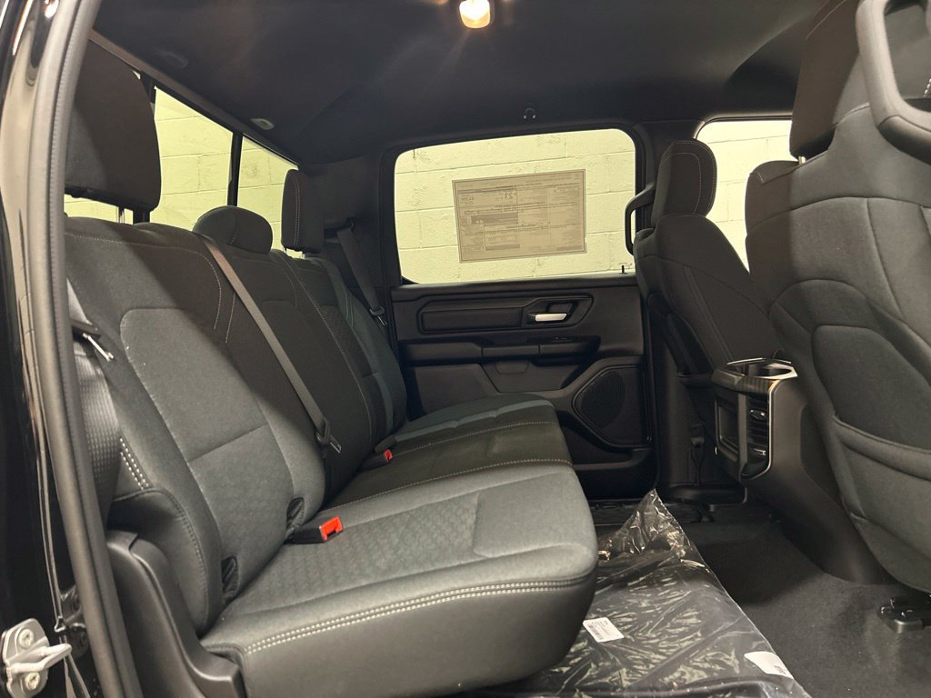 New 2026 RAM 1500 Express AWD/4WD image 11
