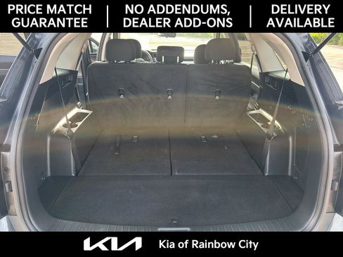 Used 2023 Kia Sorento LX FWD image 17