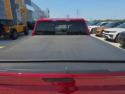 Used 2021 Chevrolet Silverado 1500 LT Trail Boss w/ Convenience Package II AWD/4WD image 6