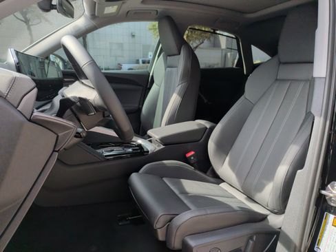 Used 2025 Audi Q5 Premium Plus AWD/4WD image 15