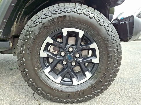 Used 2024 Jeep Wrangler Unlimited Rubicon 4xe AWD/4WD image 8