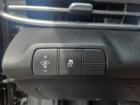 Used 2024 Hyundai Elantra SEL w/ Convenience Package FWD image 18