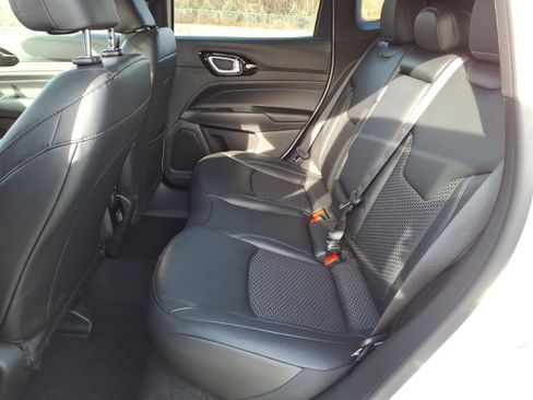 New 2026 Jeep Compass Latitude image 6