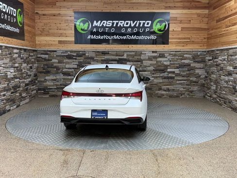 Certified 2023 Hyundai Elantra SEL image 8