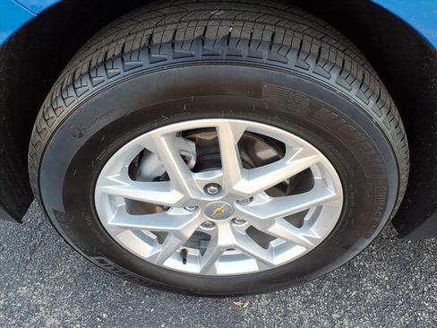 Used 2024 Chevrolet Equinox LS FWD image 13