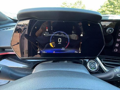 New 2026 Chevrolet Trax RS w/ Sunroof Package FWD image 25