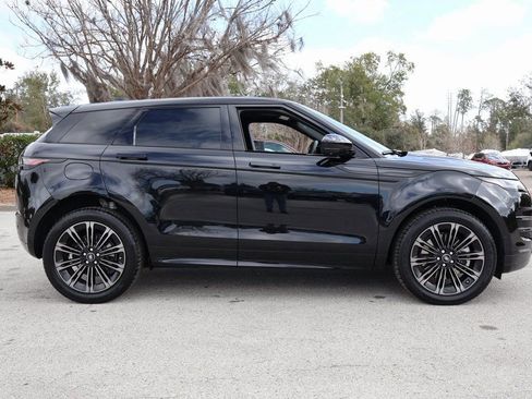 Used 2026 Land Rover Range Rover Evoque Dynamic SE image 4