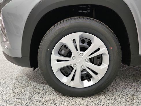 New 2026 Chevrolet Trax LS w/ Driver Confidence Package image 16