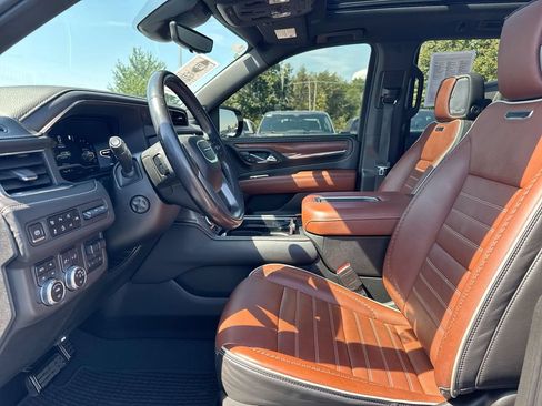 Used 2023 GMC Yukon Denali Ultimate AWD/4WD image 21