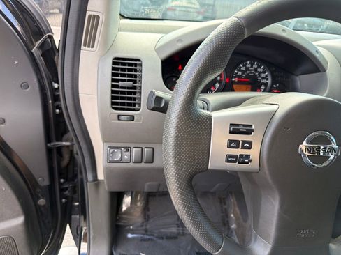 Used 2015 Nissan Xterra S w/ Value Package image 14