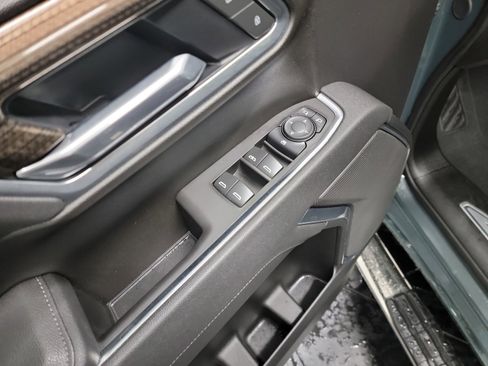 Used 2025 Chevrolet Silverado 1500 LT w/ Convenience Package II image 14