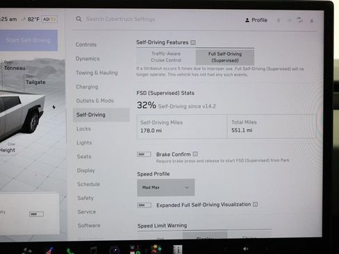 Used 2024 Tesla Cybertruck AWD Crew Cab image 18