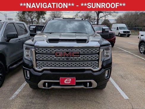 Used 2022 GMC Sierra 3500 Denali w/ Denali Black Diamond Edition image 2