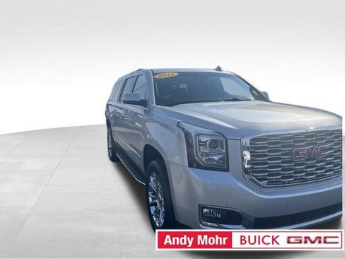 Used 2018 GMC Yukon XL Denali w/ Open Road Package AWD/4WD image 2