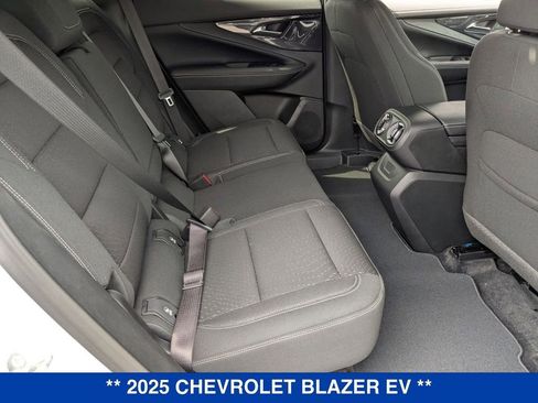New 2025 Chevrolet Blazer EV LT AWD/4WD image 28