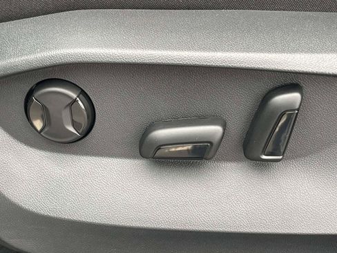 New 2026 Volkswagen Taos SEL AWD/4WD image 16