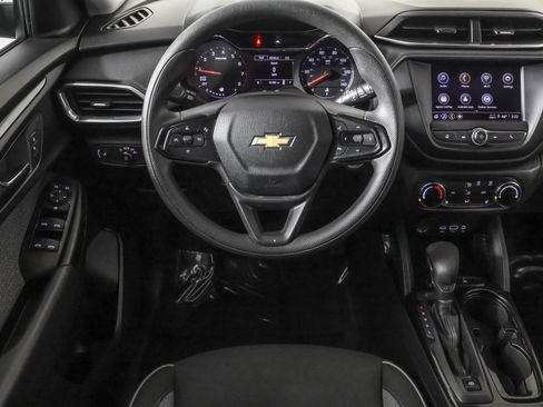 Used 2023 Chevrolet TrailBlazer LT image 36