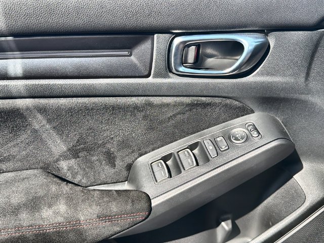 Used 2024 Honda Civic Type R image 13