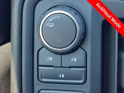 Used 2022 Chevrolet Silverado 2500 Custom w/ Custom Convenience Package AWD/4WD image 13