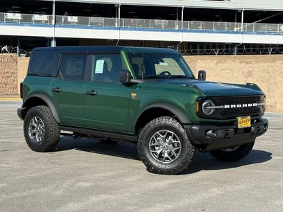 New 2025 Ford Bronco Badlands w/ Black Appearance Package
