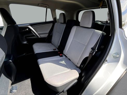 Used 2017 Toyota RAV4 XLE image 24