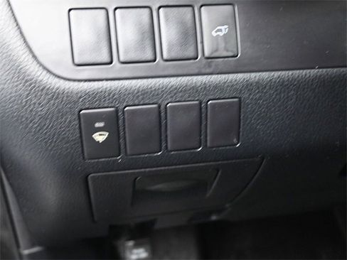 Used 2016 Toyota Highlander XLE image 21