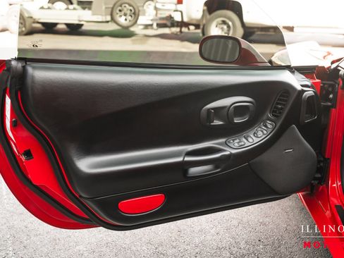 Used 2002 Chevrolet Corvette Z06 w/ Memory Pkg image 18