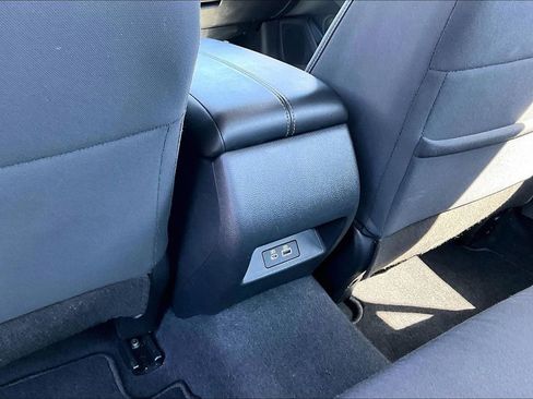 Used 2024 Nissan Altima 2.5 SV FWD image 10