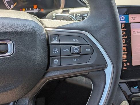New 2026 Jeep Grand Cherokee Altitude RWD image 18