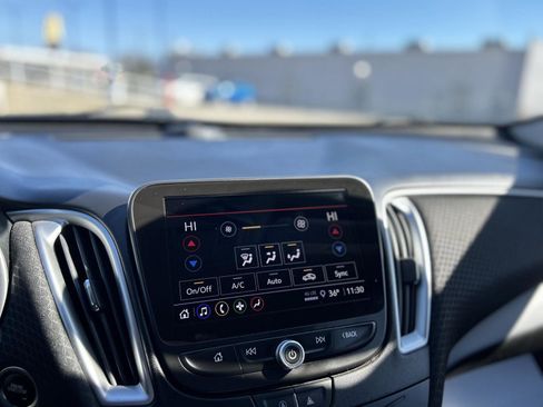 Used 2024 Chevrolet Malibu LT image 23