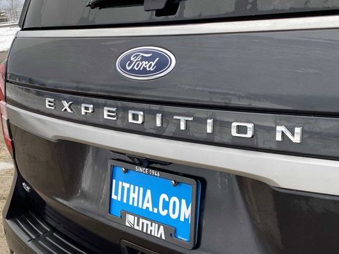 Used 2024 Ford Expedition XLT AWD/4WD image 15