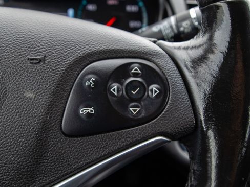 Used 2018 Chevrolet Impala Premier FWD image 25