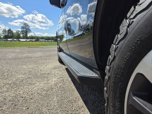Used 2021 Ford Expedition XL AWD/4WD image 5