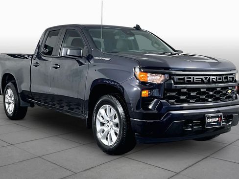 Certified 2022 Chevrolet Silverado 1500 Custom RWD image 3