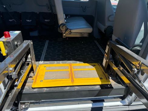 Used 2015 Ford Transit 350 XL RWD image 8