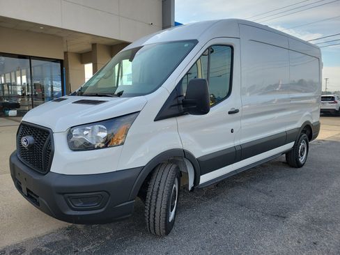 Used 2026 Ford Transit 250 image 3