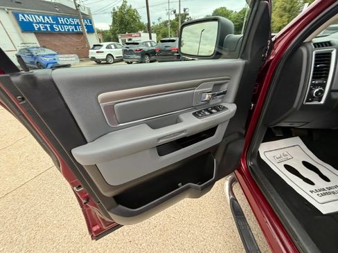 Used 2019 RAM 1500 Big Horn AWD/4WD image 19